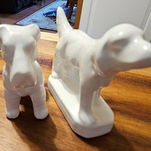 set of 2 breeds of white ceramic dogs figurines pointing set and terrier Tozai